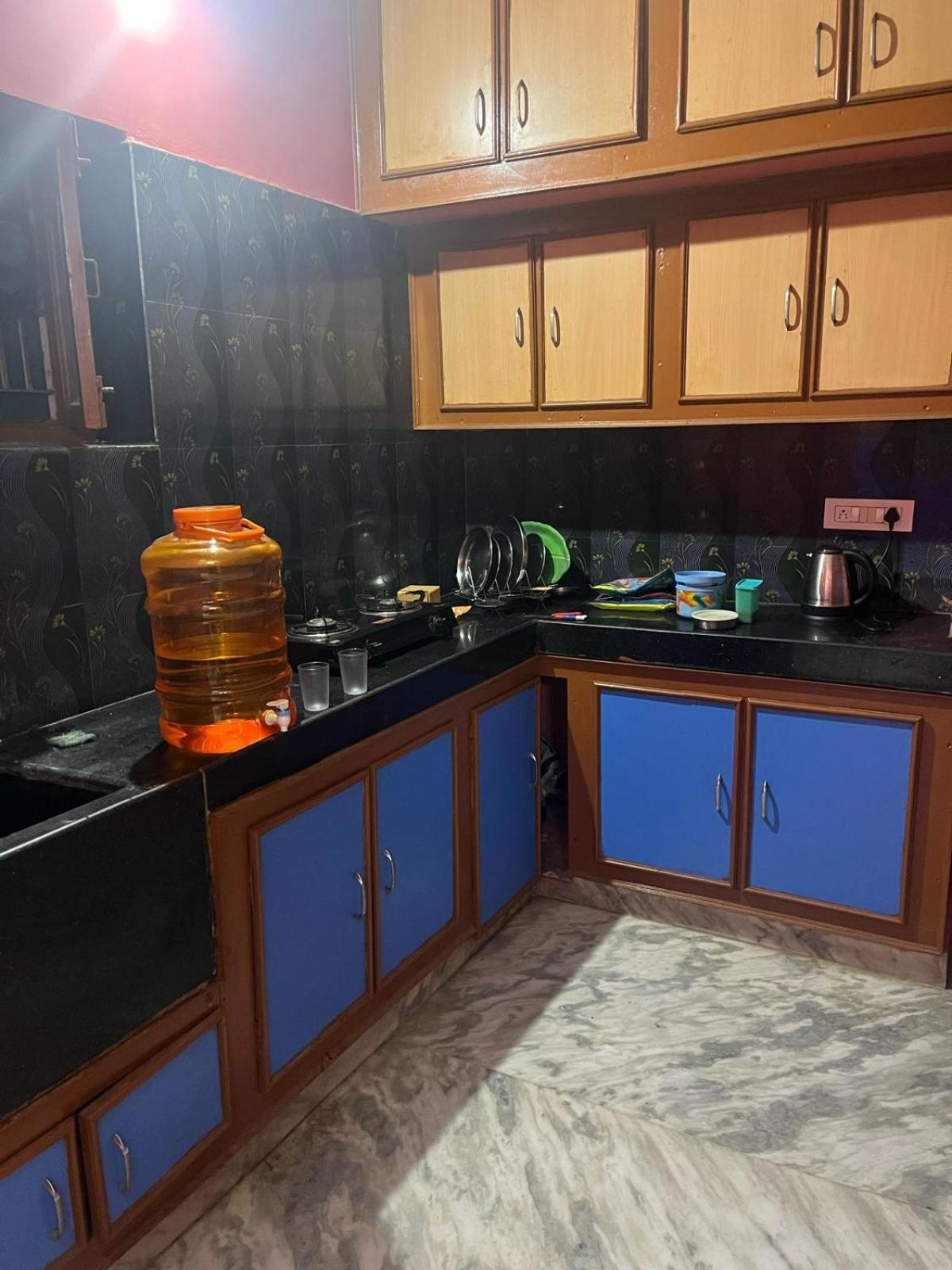 טירופאטי Sm Home Stay 1 מראה חיצוני תמונה